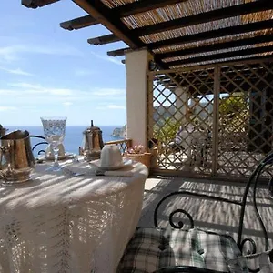 3* Alojamento de Acomodação e Pequeno-almoço La Serra Sul Mare